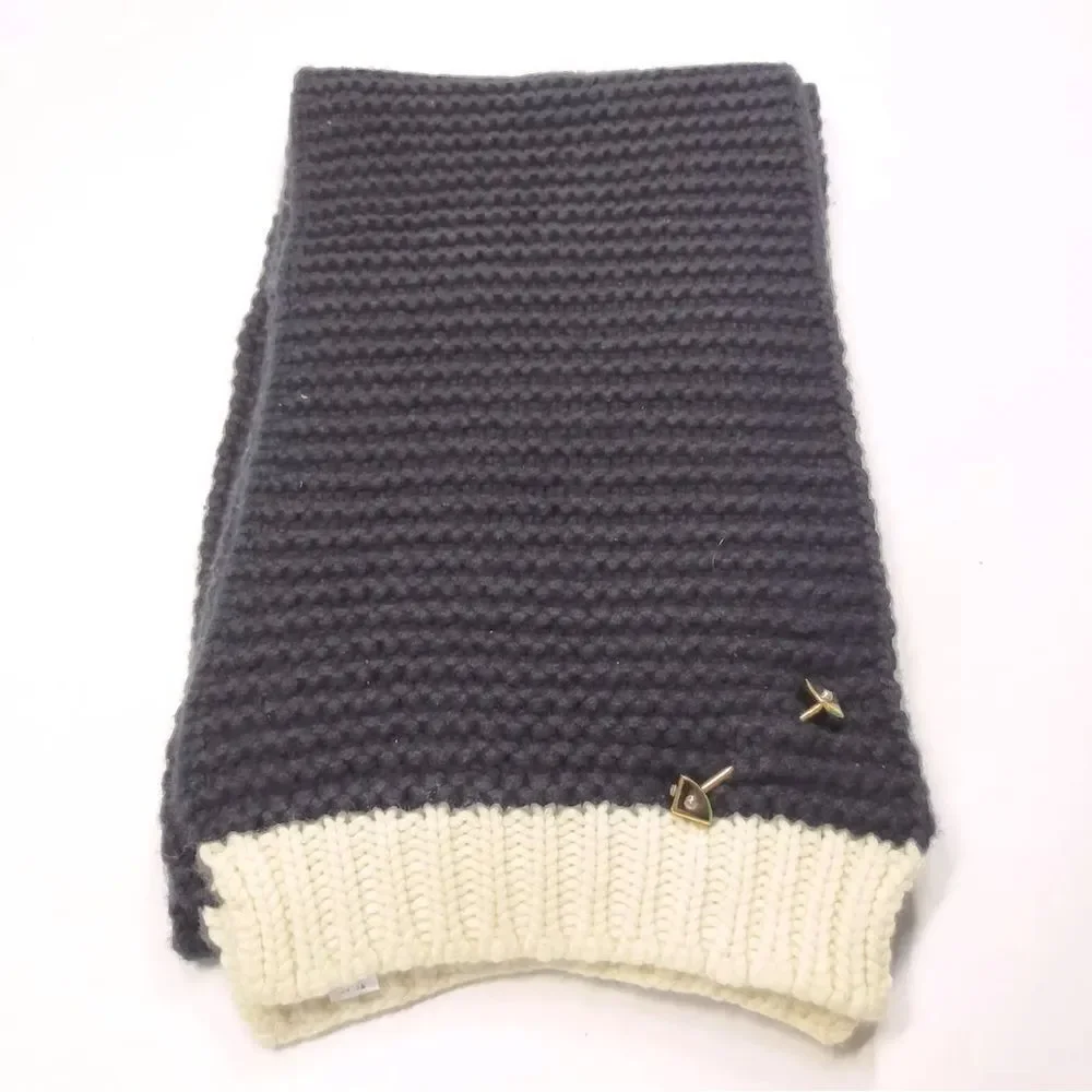 Louis Vuitton Black White Chunky Knit Cashmere Scarf Stole Muffler Shawl Pin